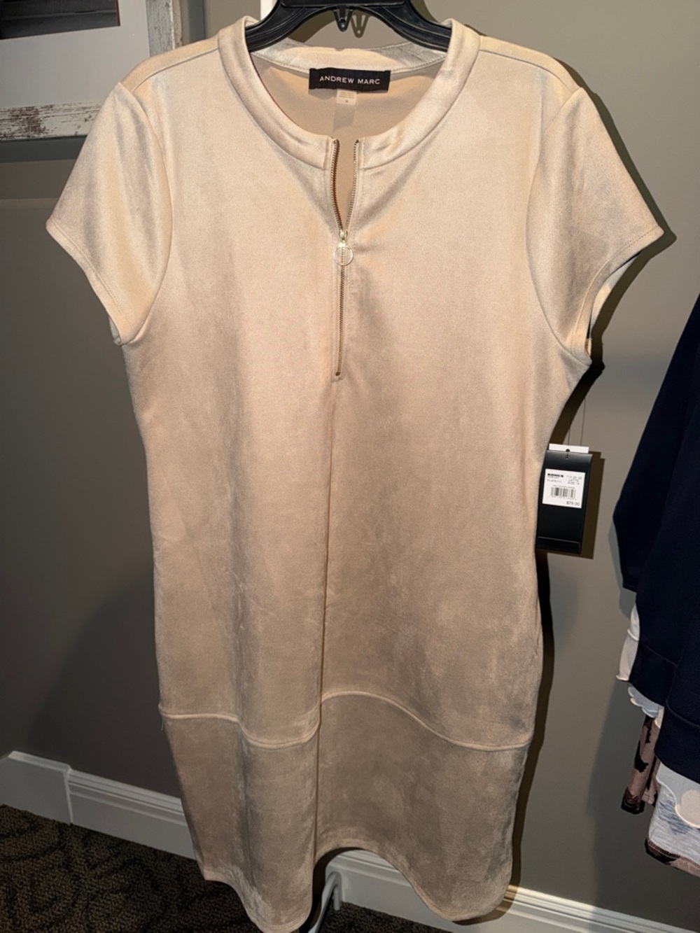 Andrew Marc Light Beige Short Sleeve Zip-Front Shift Dress